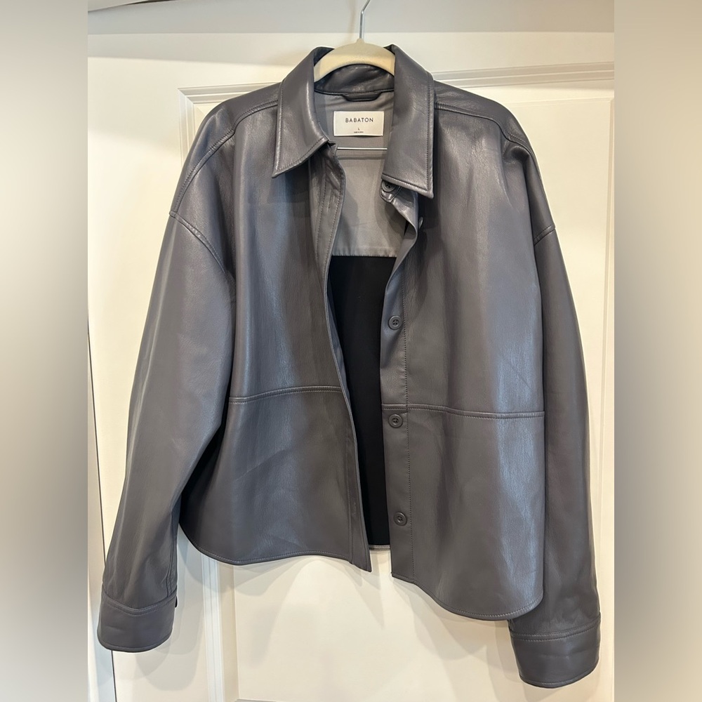 Babaton Aritzia Pelli Cropped Shirt Jacket Button Down Gray
